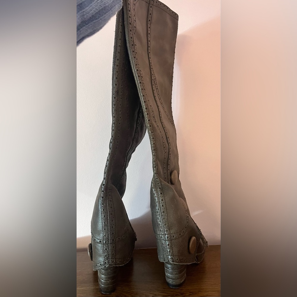 Irregular Choice “Spit Spot” Button boots, Brown, US 6 EU 36.5 - Picture 7 of 9